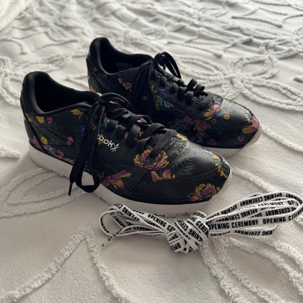 Reebok x Opening Ceremony US 8 EU 38.5 Classic Leather Floral Sneakers Black